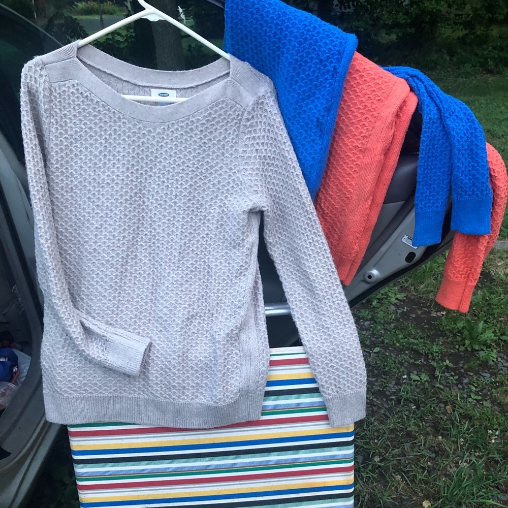 Old navy light sweaters